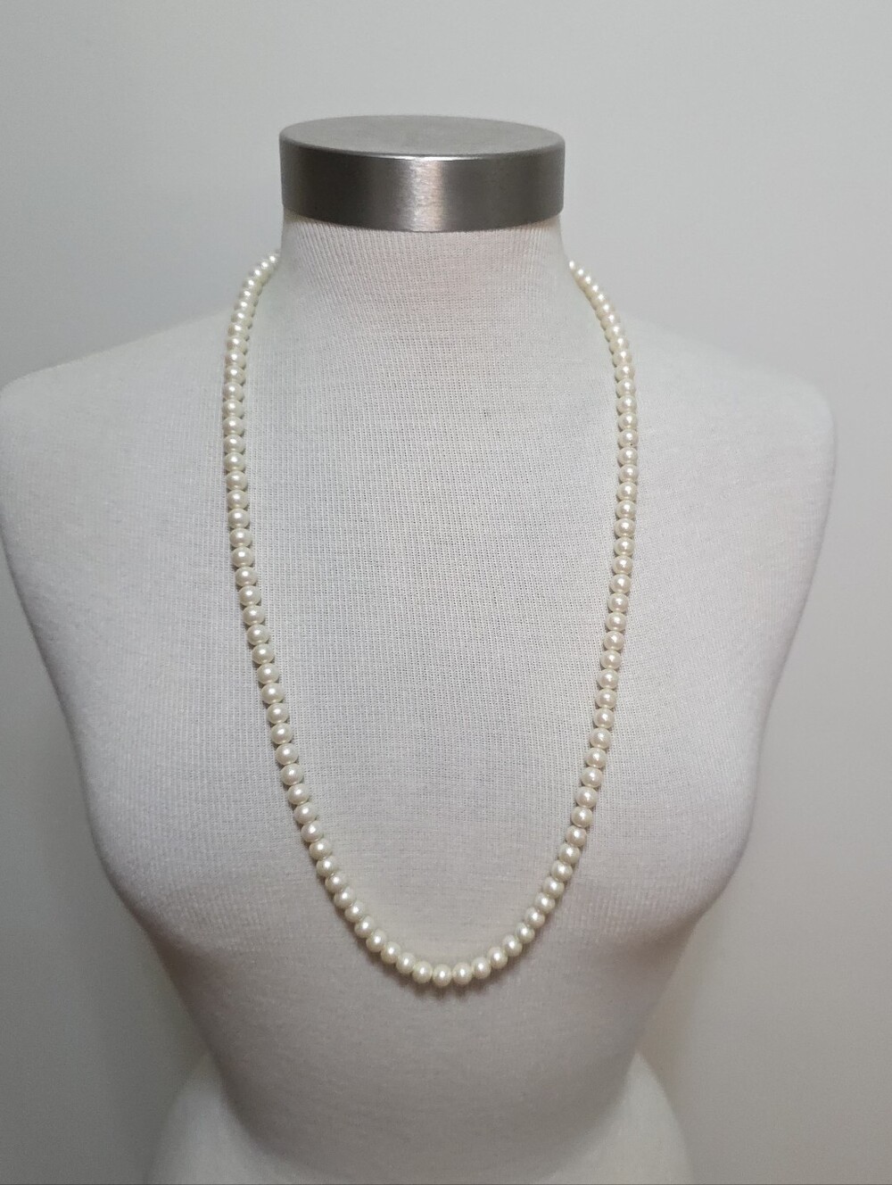 Vintage Ivory Cream Faux Pearl Necklace Barrel Clasp